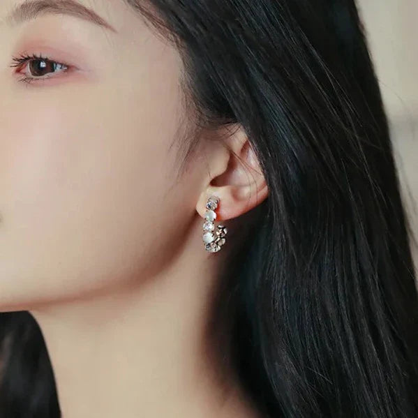 Boucles d’Oreilles Créoles Nacrées avec Zirconium
