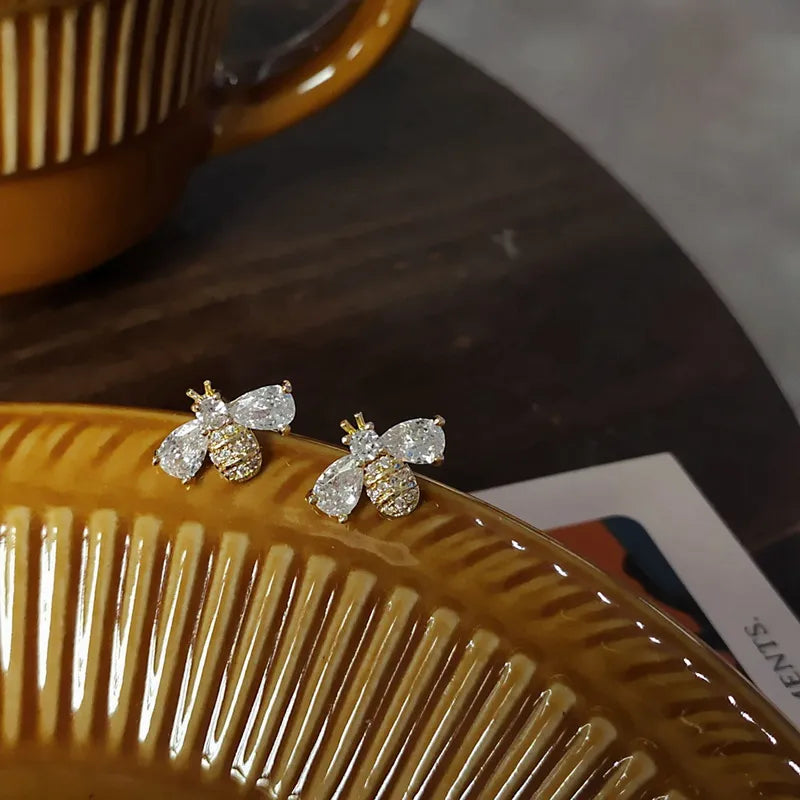 Boucles d’Oreilles Abeille Serties de Cristaux de Zirconium