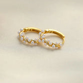 Boucle D’oreille Créole Nacrée en Or 18 Carats