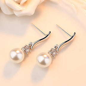 Boucle d’Oreille Incrustée de Zircone avec Perle