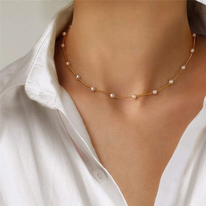 Collier Ras-du-cou avec Perles