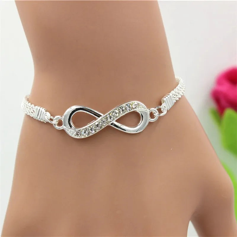 Bracelet Infini Sertie de Zircon