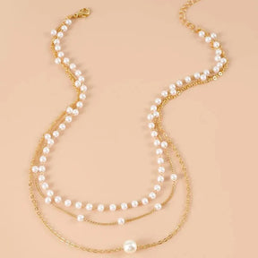 Collier Triple Perles d’Eau Douce Doré