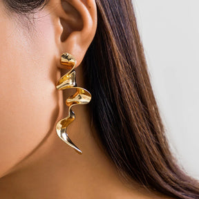 Boucles d’Oreilles Courbes Vintage