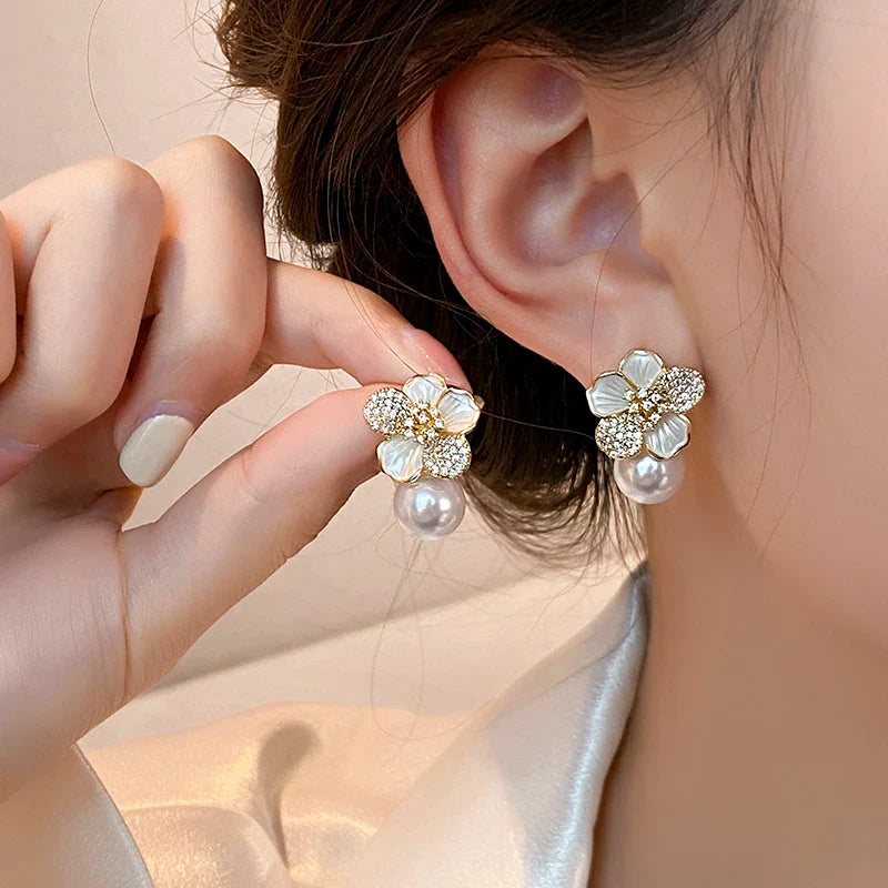 Boucles d’oreilles Florales Nacrées