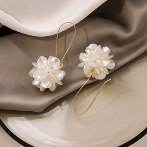 Boucles d’oreilles Fleur Blanche en Or 18 carats