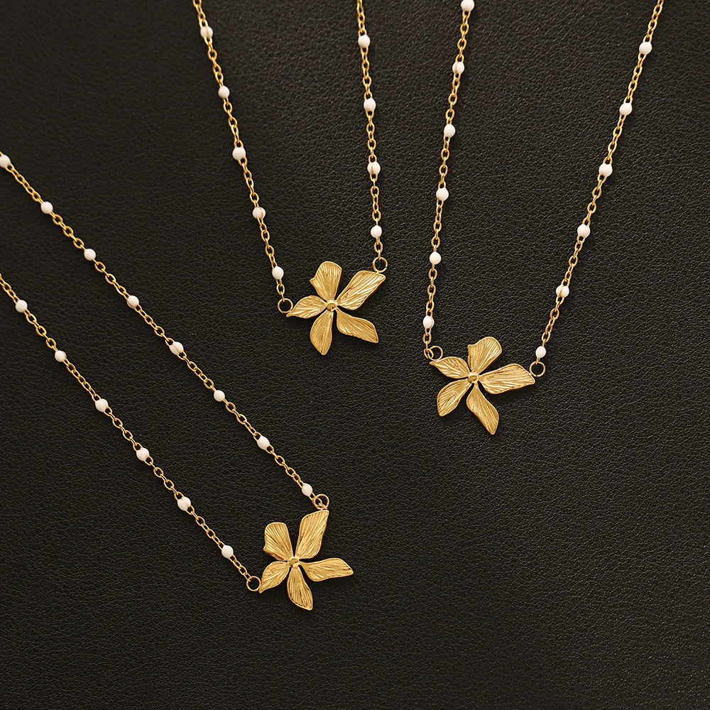 Collier Feuille Vintage