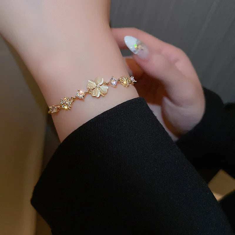 Bracelet Fleur Délicate