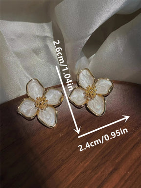 Boucles d’Oreilles Florales en Or 18K