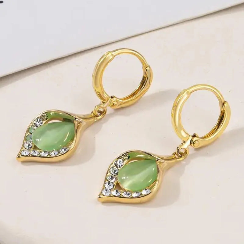 Boucle d’oreille Créole en Or sertie de Zirconia