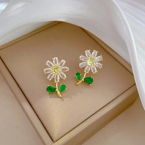 Ensemble Boucles d’Oreilles et Collier Fleur Blanche 18K
