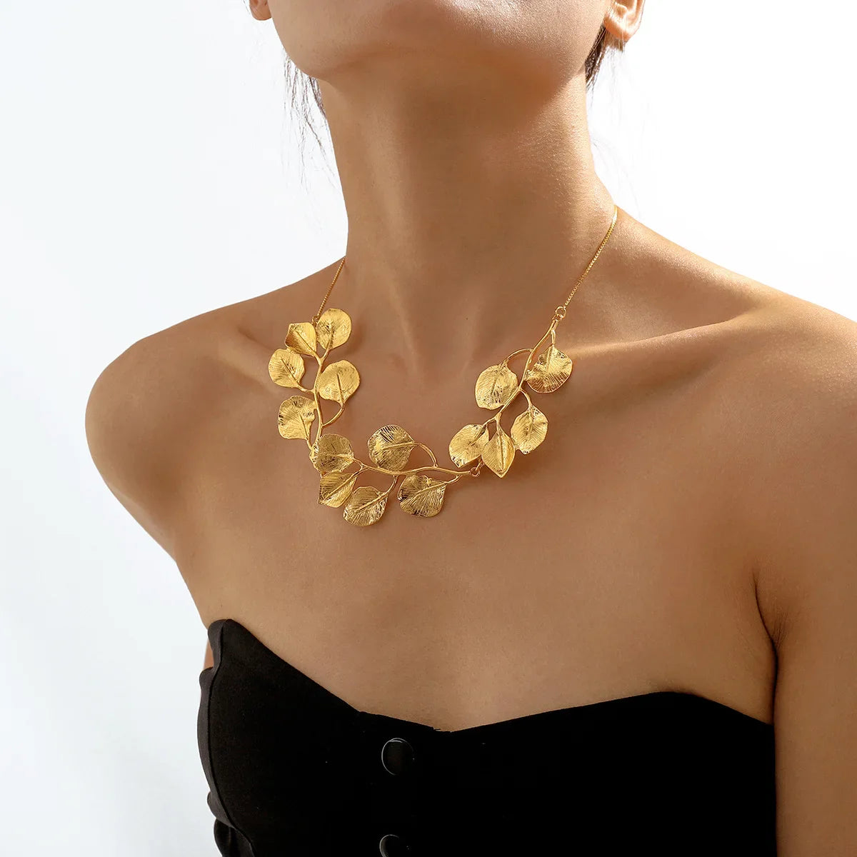 Collier Feuilles d’Or Vintage