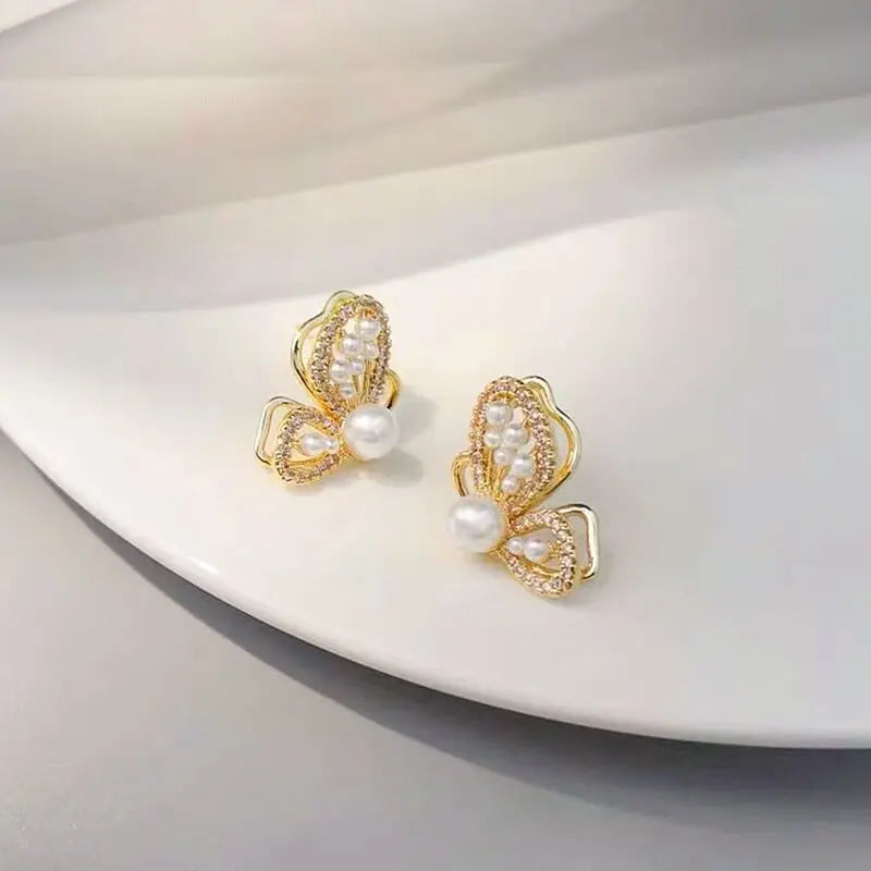 Boucle d’Oreille Papillon Perlée 18K