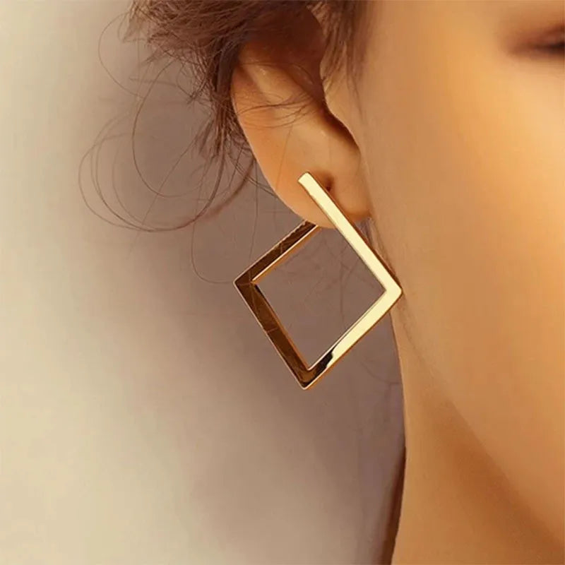 Boucle d’Oreille Quadrangulaire Rétro Luxury
