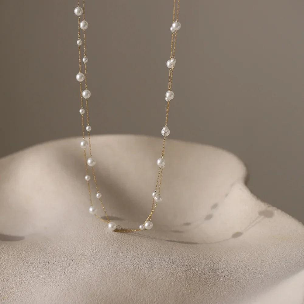 Ce Collier Double de Perles Glamour