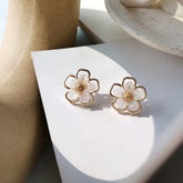 Boucles d’Oreilles Fleur en Or 18K