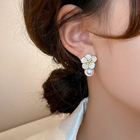 Boucles d’oreilles Florales Nacrées