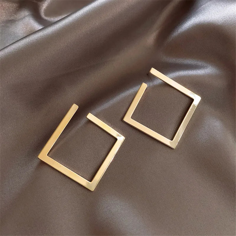 Boucle d’Oreille Quadrangulaire Rétro Luxury