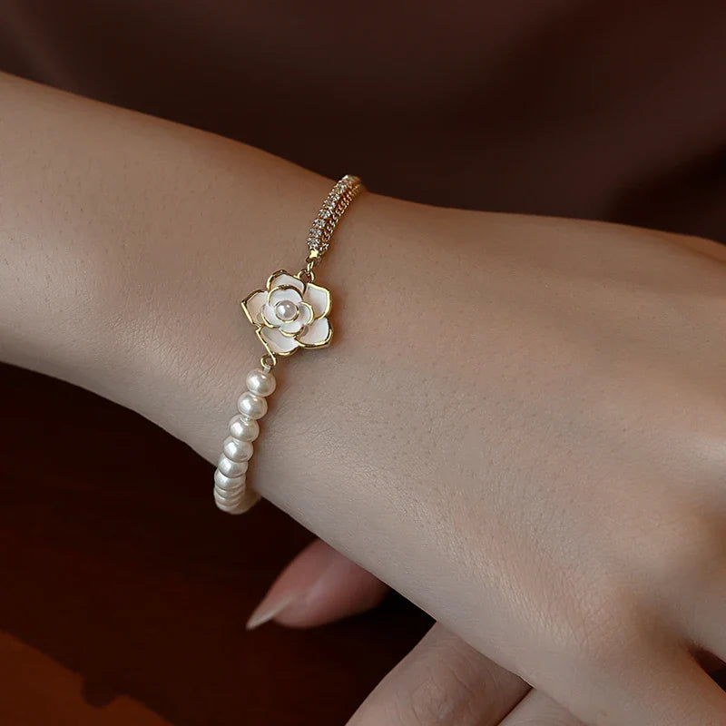 Bracelet Fleur Perlée avec Zircone