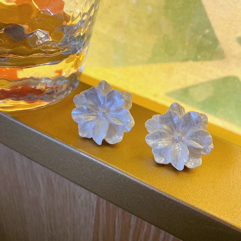 Boucle d’Oreille Fleur Perlée Ibiza