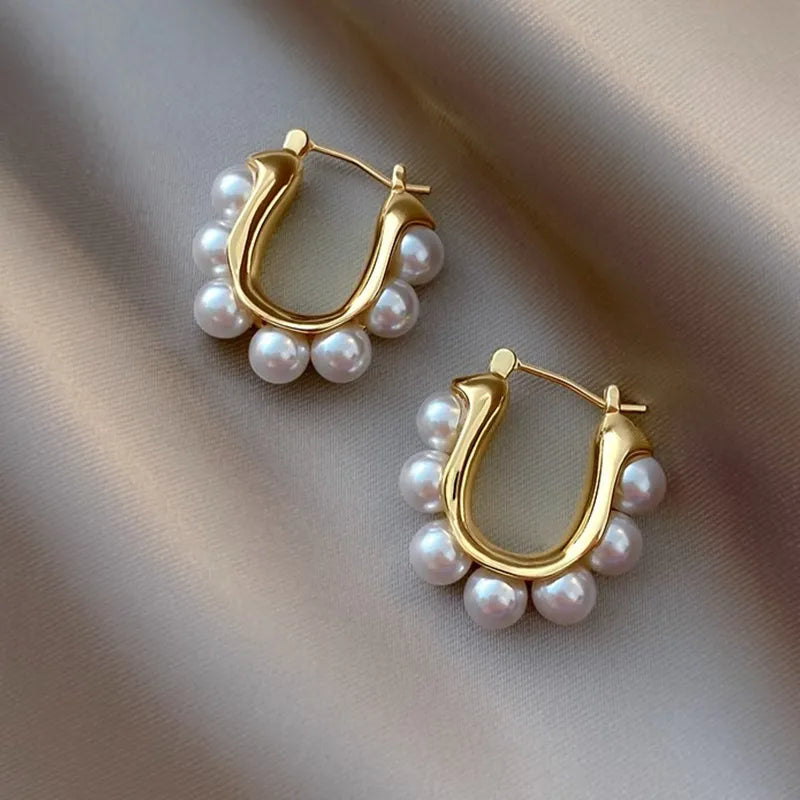 Boucles d’Oreilles Créoles avec Perles