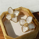 Boucles d’Oreilles Florales en Or 18K