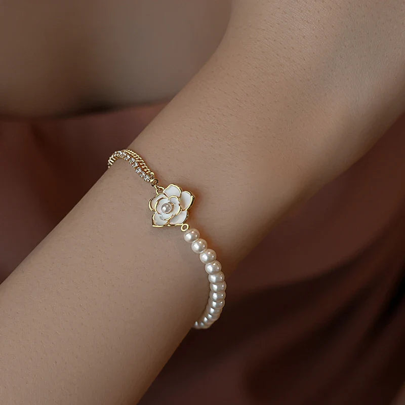 Bracelet Fleur Perlée avec Zircone