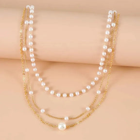 Collier Triple Perles d’Eau Douce Doré