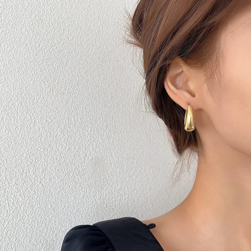 Boucles d’Oreilles Créoles Sophistiquées en Or 18K